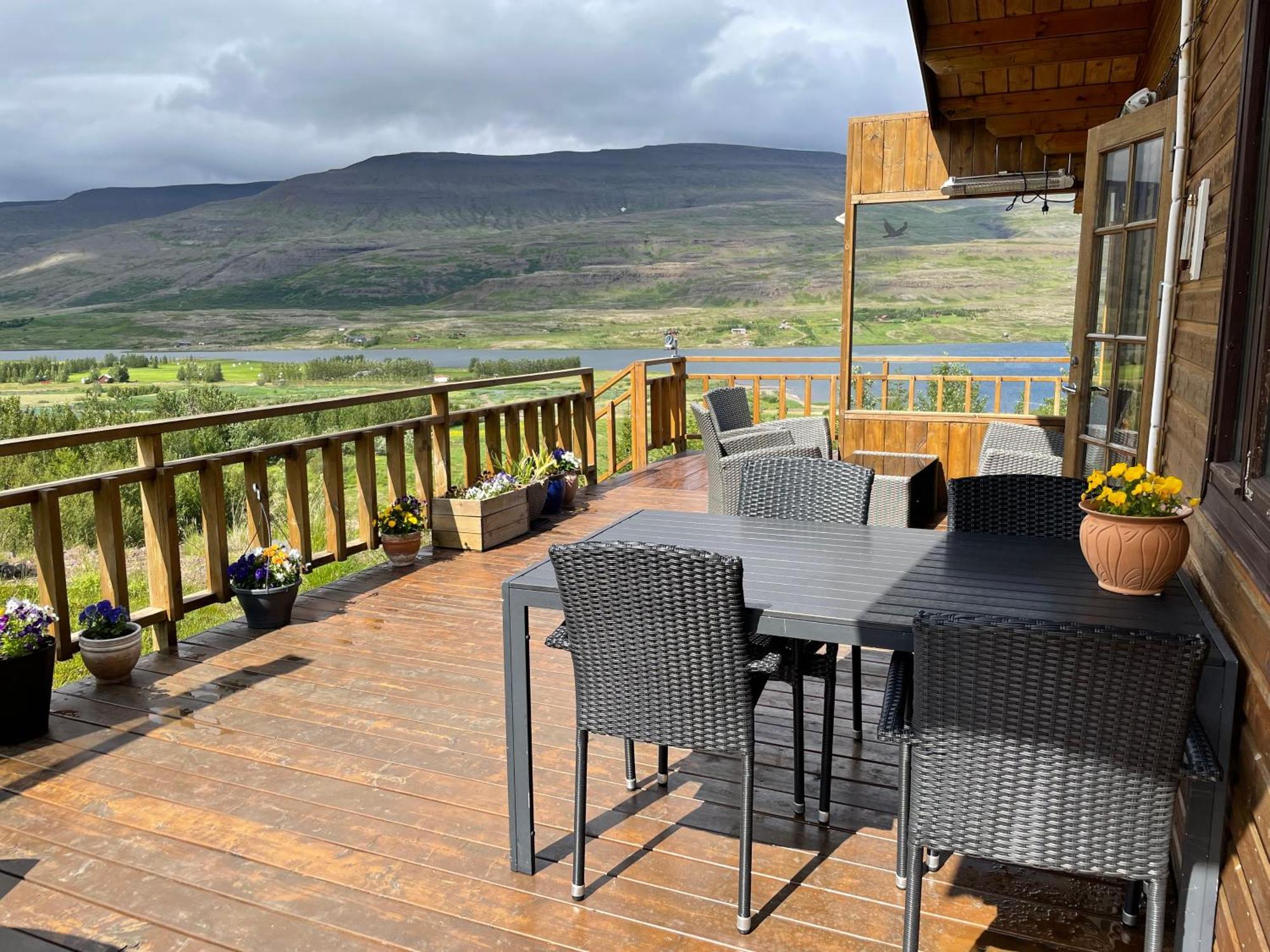 Icelandic Lake House Akranes Exterior photo